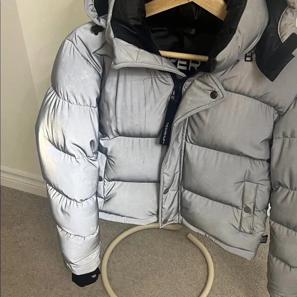 Aritzia Gray Reflective Super Puff Jacket - Picture 3 of 13